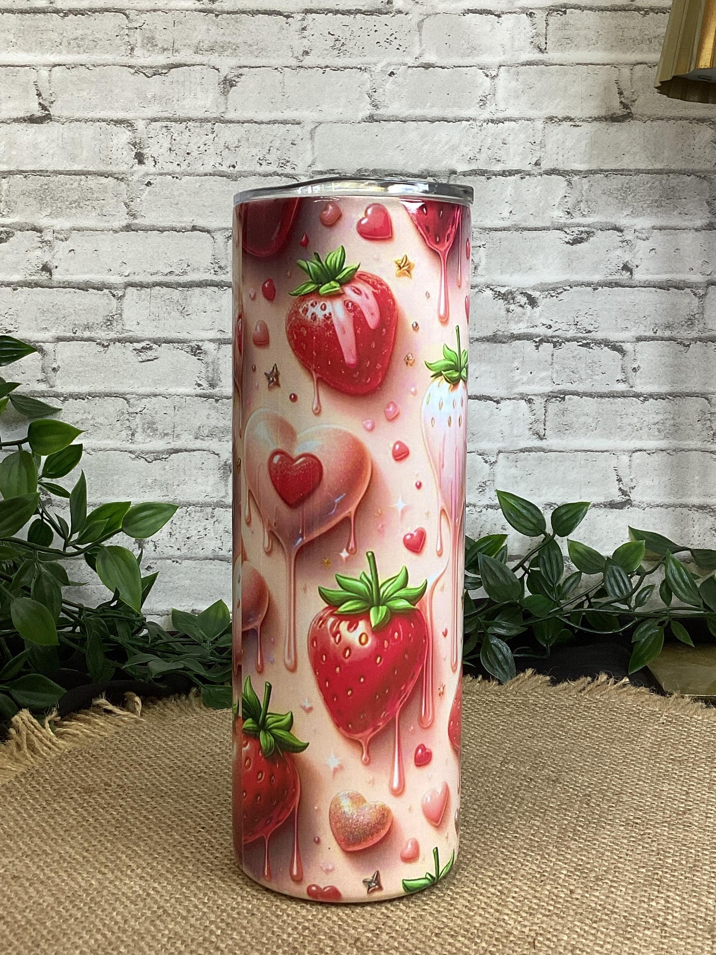 Strawberry Tumbler 20 oz: Pink Hearts & Strawberries