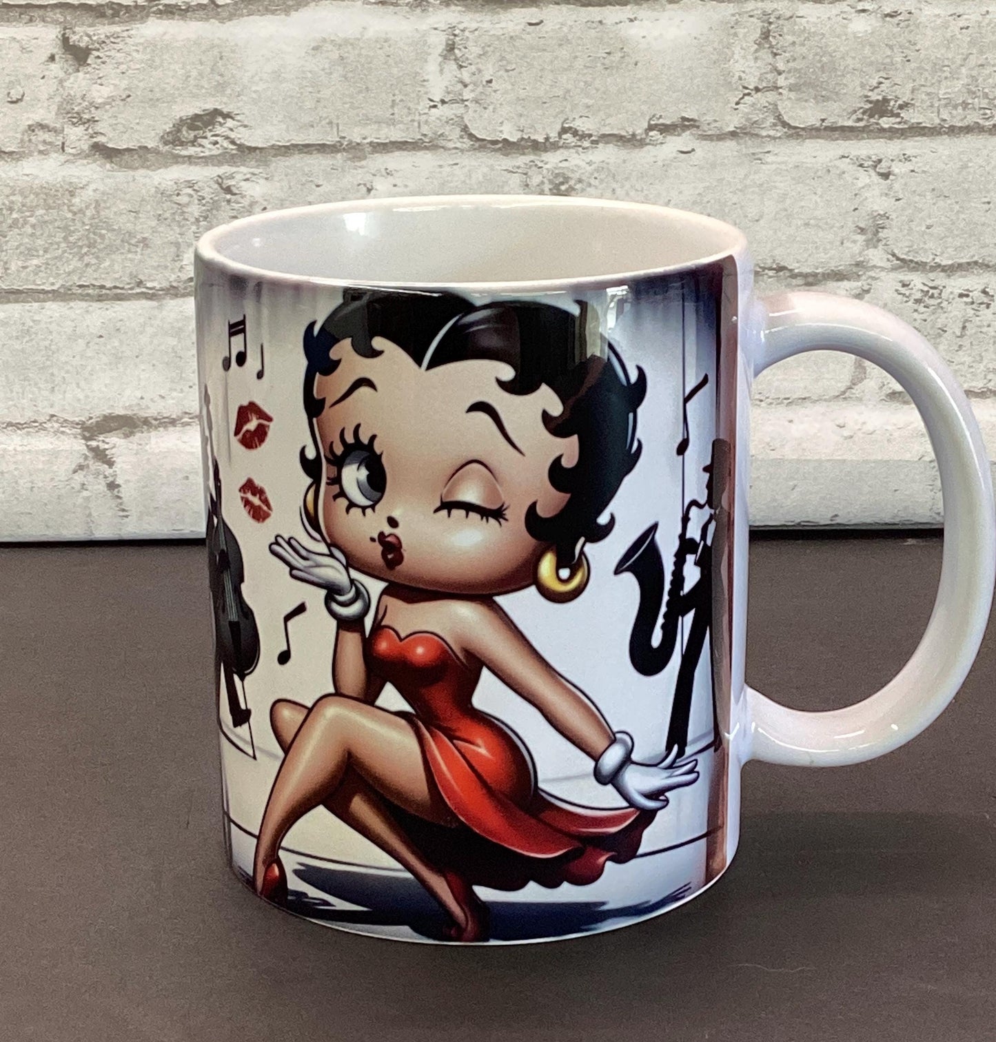 Betty Mug: Musical BAM! Retro Cartoon Design