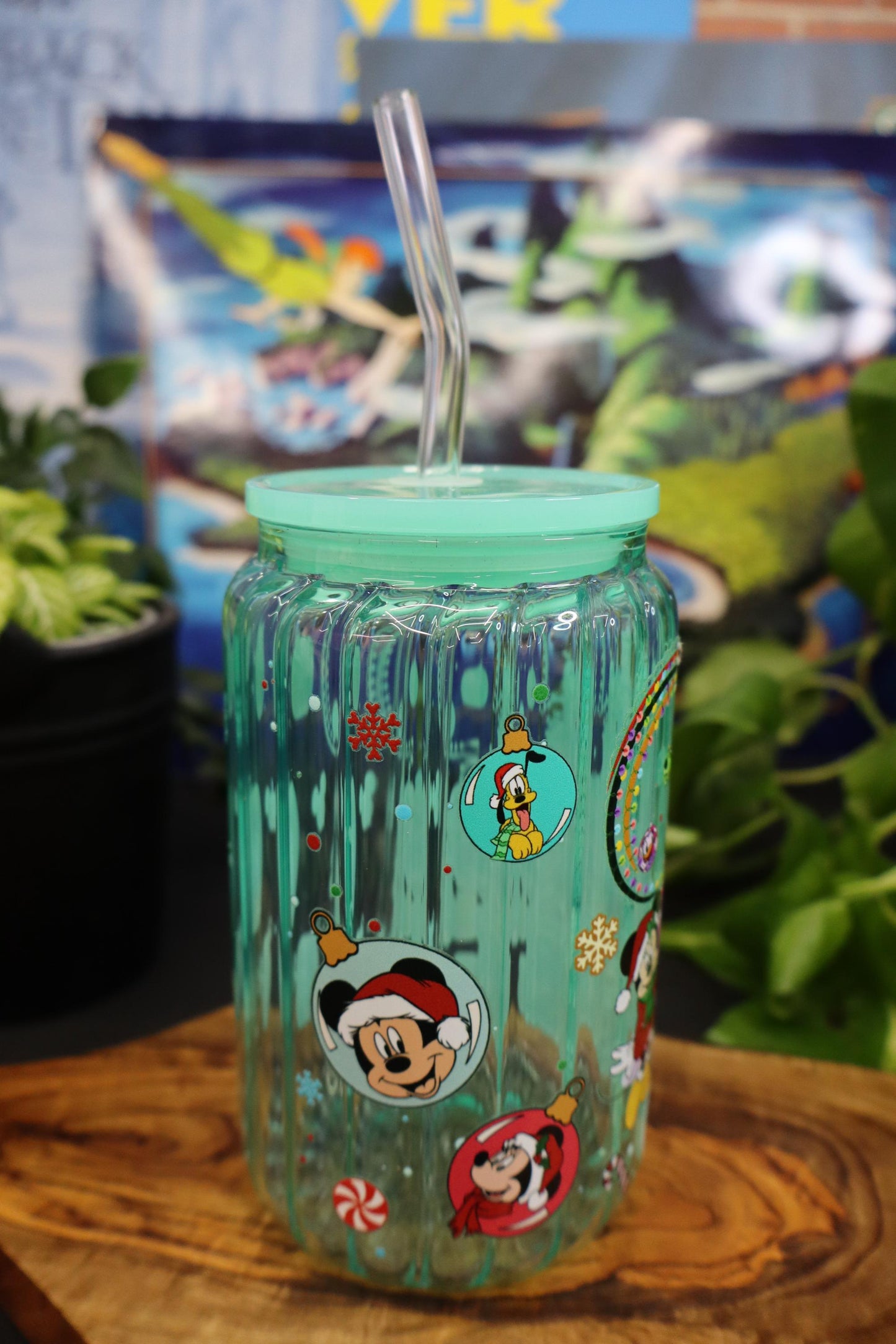 16 oz Green Glass Cup Merry Christmas with Mickey friends - Christmas Mug