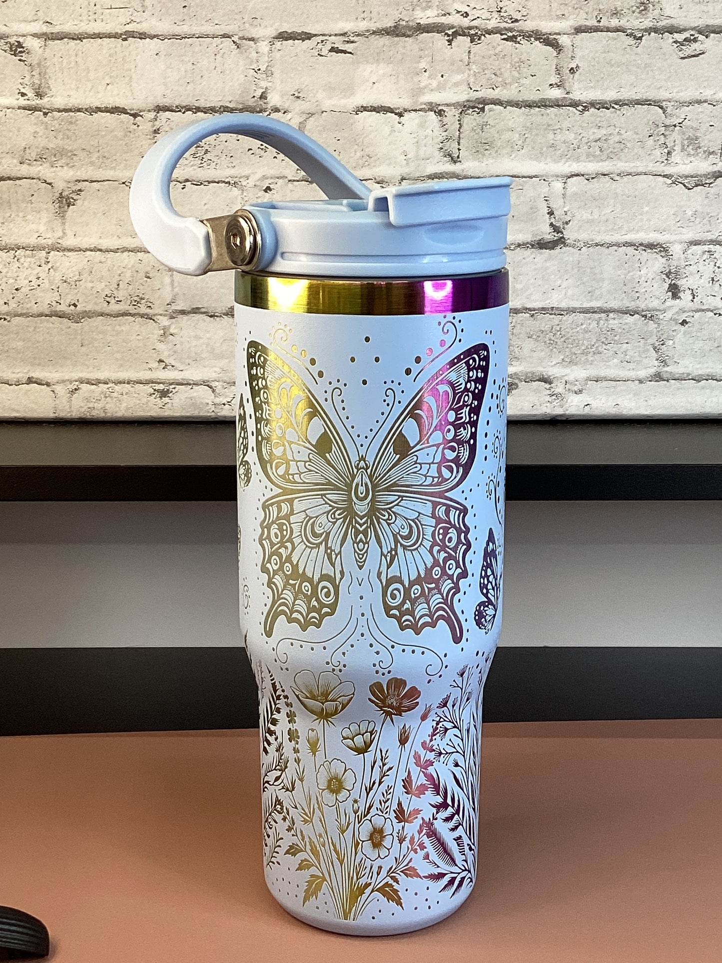 This 30 oz stainless steel tumbler features Sleek, Durable