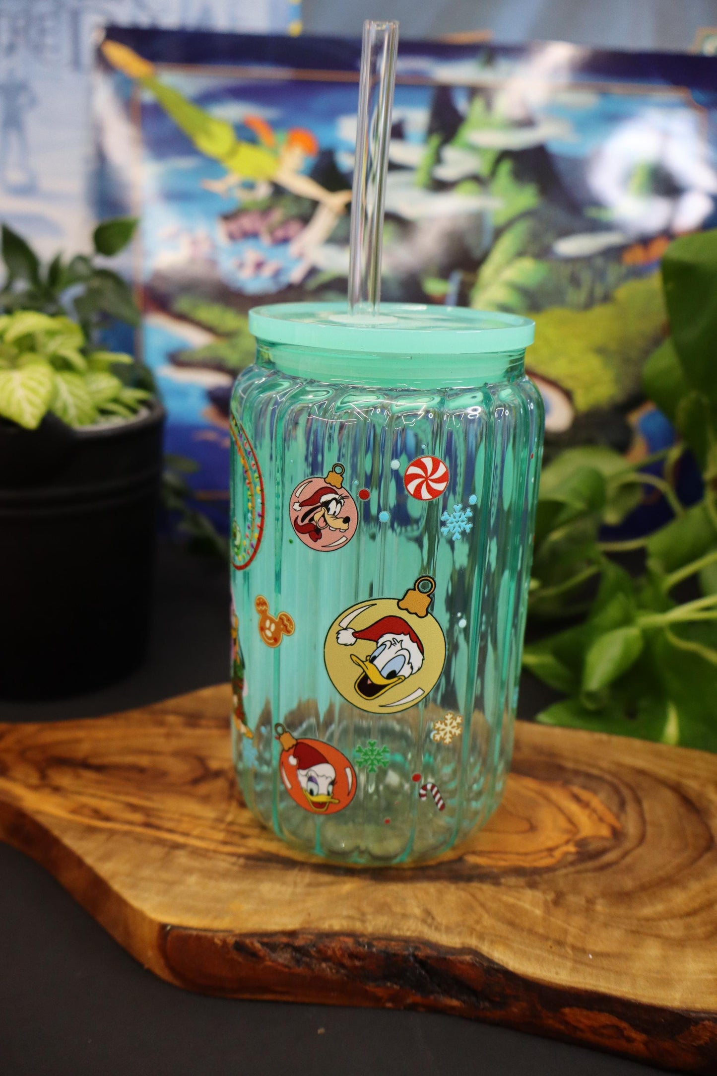 16 oz Green Glass Cup Merry Christmas with Mickey friends - Christmas Mug