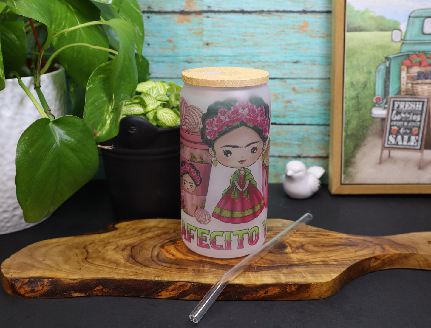 Frida Cafesito and Chisme Glass Mug 16 oz